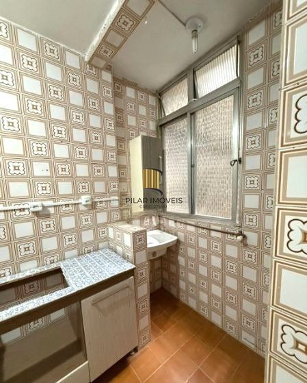 Apartamento no Centro de 1 dormitório desocupado