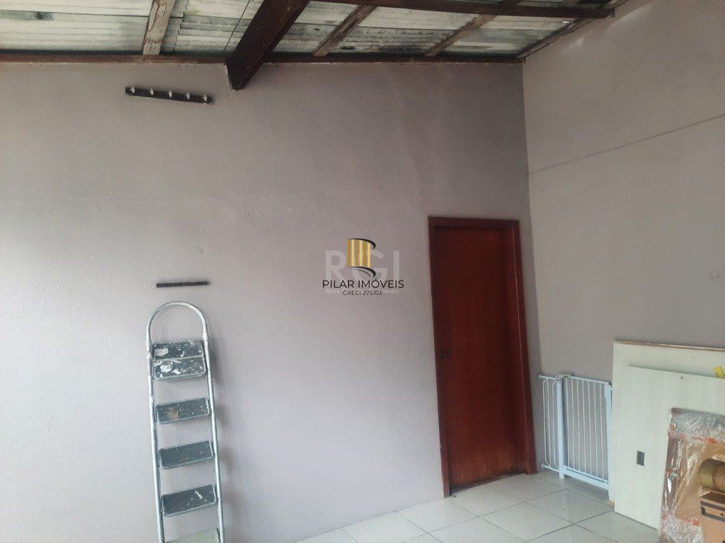 Casa para Venda - 75.43m², 2 dormitórios, 5 vagas - Sarandi