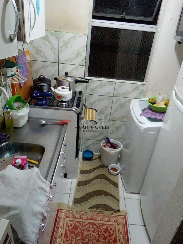 Apartamento para Venda - 38.43m², 2 dormitórios, 1 vaga - Mario Quintana