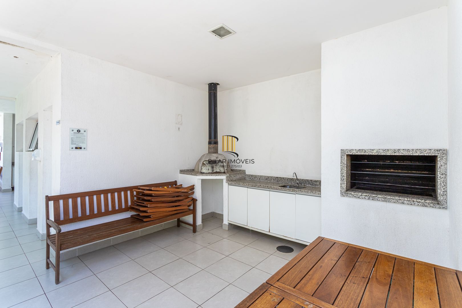 Apartamento para Venda - 50.98m², 2 dormitórios, 1 vaga - Partenon