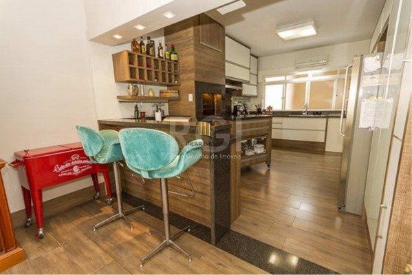 Apartamento para Venda - 202.06m², 3 dormitórios, sendo 1 suites, 1 vaga - Centro Histórico