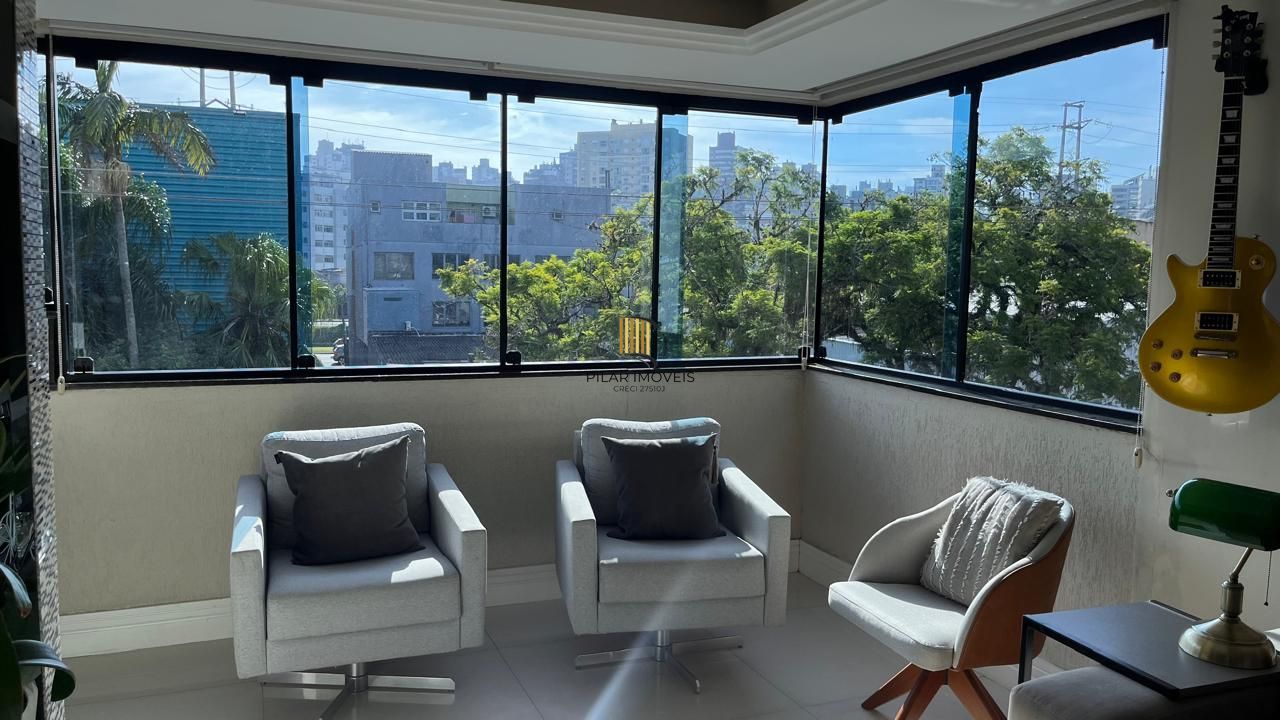 Apartamento de 2 dormitórios e vaga no bairro Santana