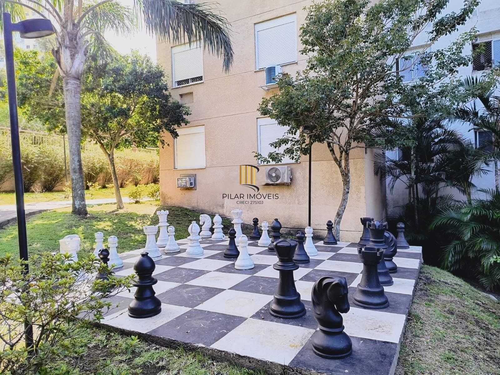 Lindo Apartamento 2 dorm. em Condomínio com Infraestrutura