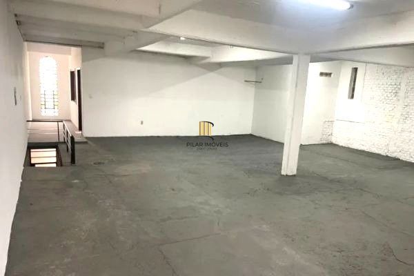 Prédio comercial no bairro Vila Jardim com 550m²