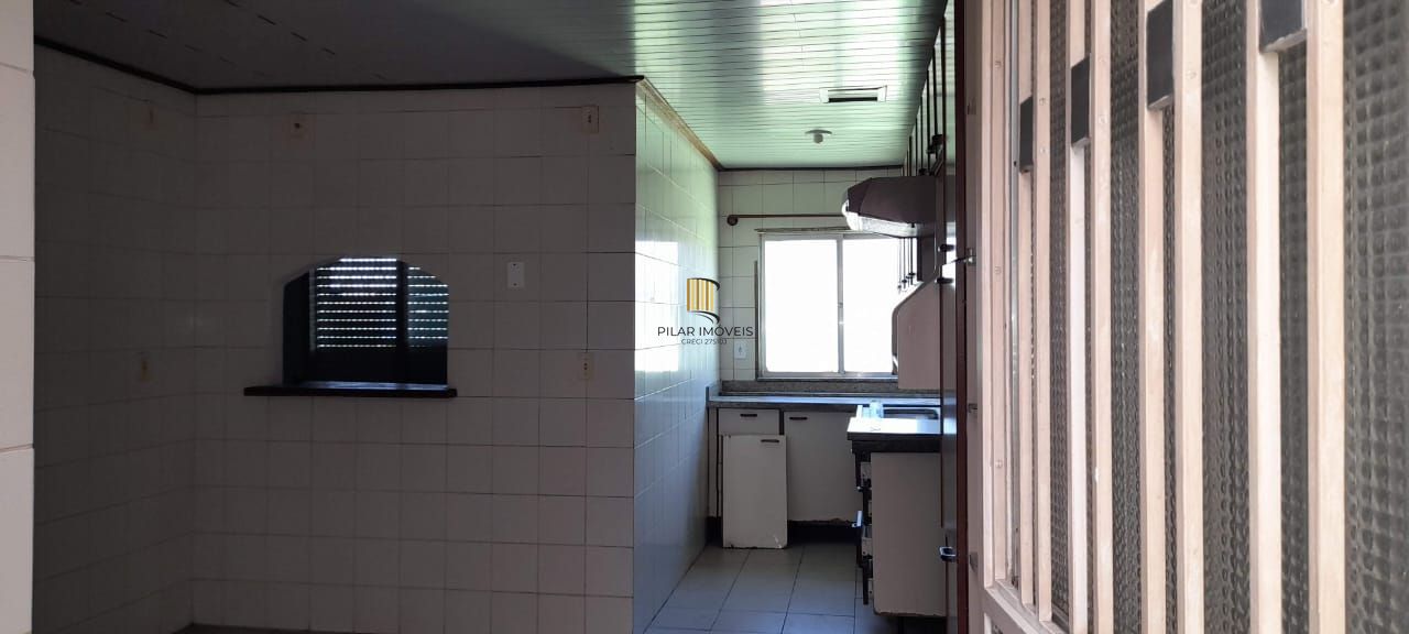 Casa 4 dormitórios no bairro Rubem Berta