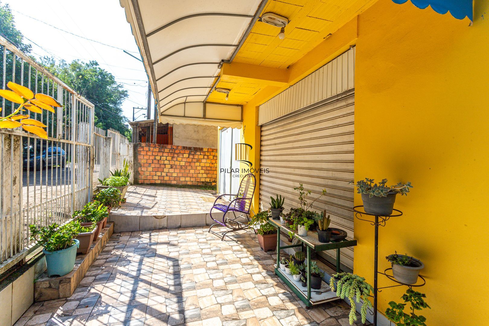 Casa sobrado em Viamão com loja e apartamento