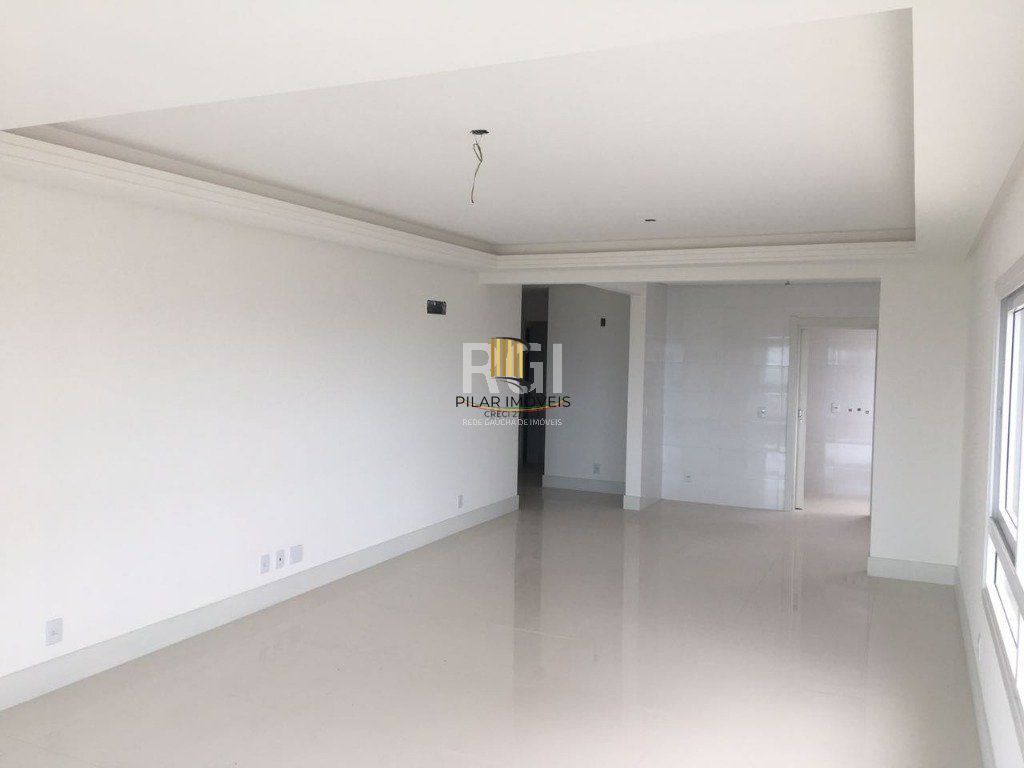 Apartamento para Venda - 123.48m², 3 dormitórios, sendo 2 suites, 2 vagas - Centro