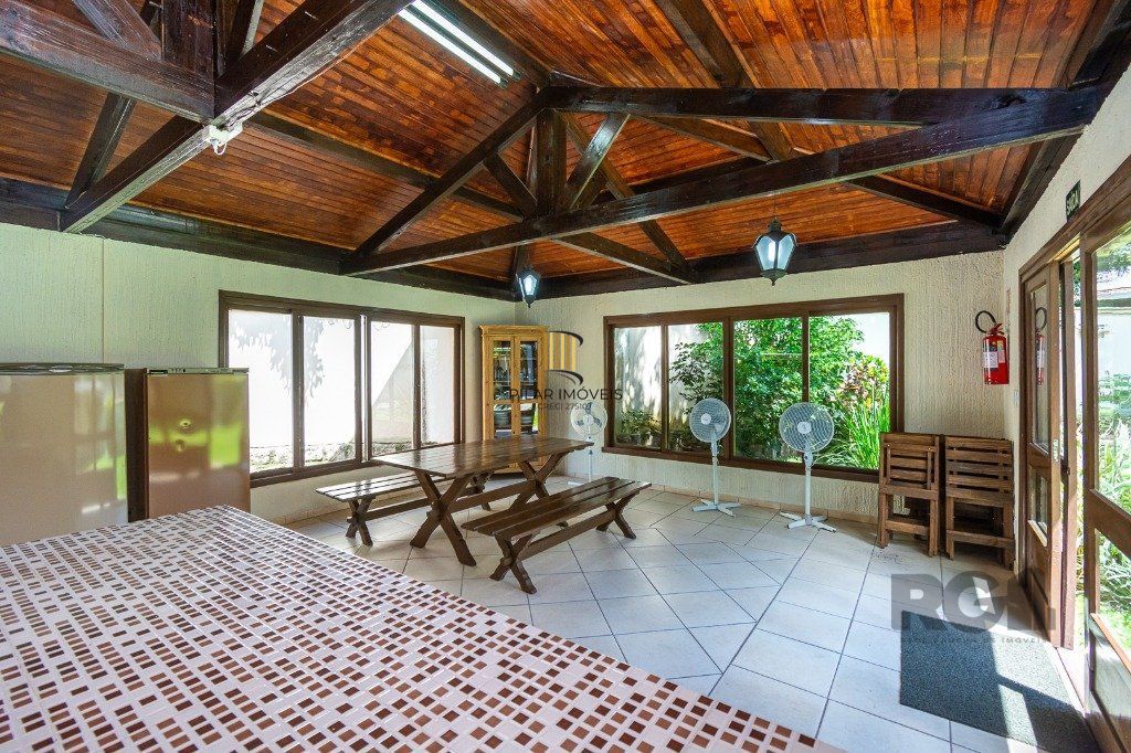 Cobertura no bairro Tristeza de 2 dormitórios e vaga Desocupada