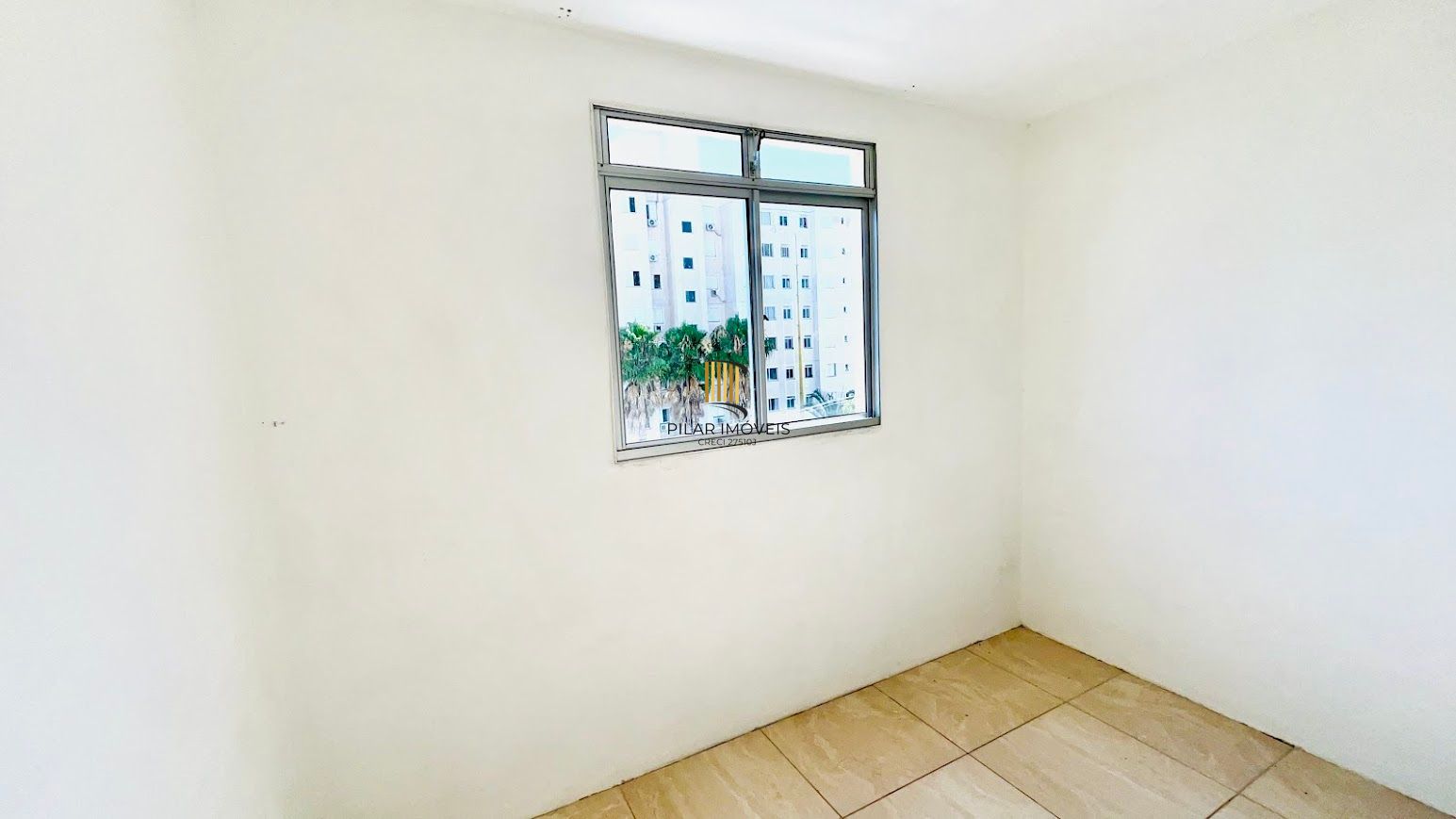 Apartamento no Porto Cruzeiro de 2 dormitórios vaga e infra DESOCUPADO