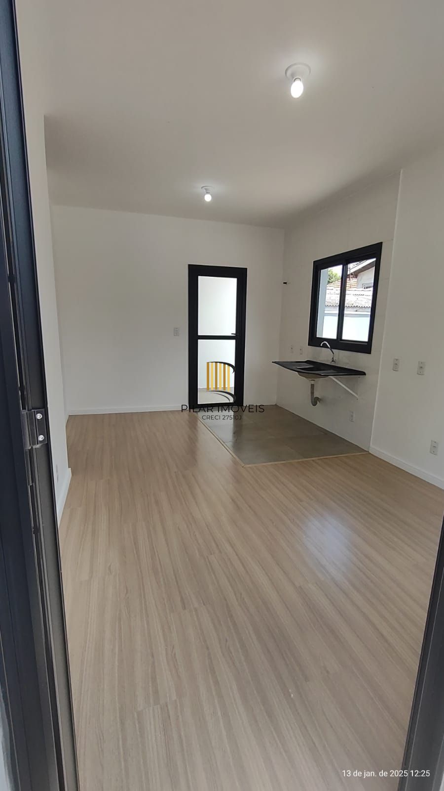 Casa em condomínio de 2 dormitórios no bairro São José em Canoas