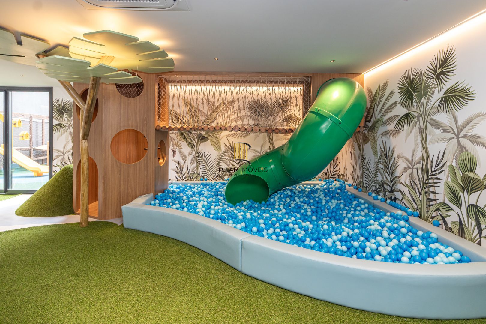 Apartamento NOVO no Go Cidade Baixa de 2 dormitórios vaga e infra