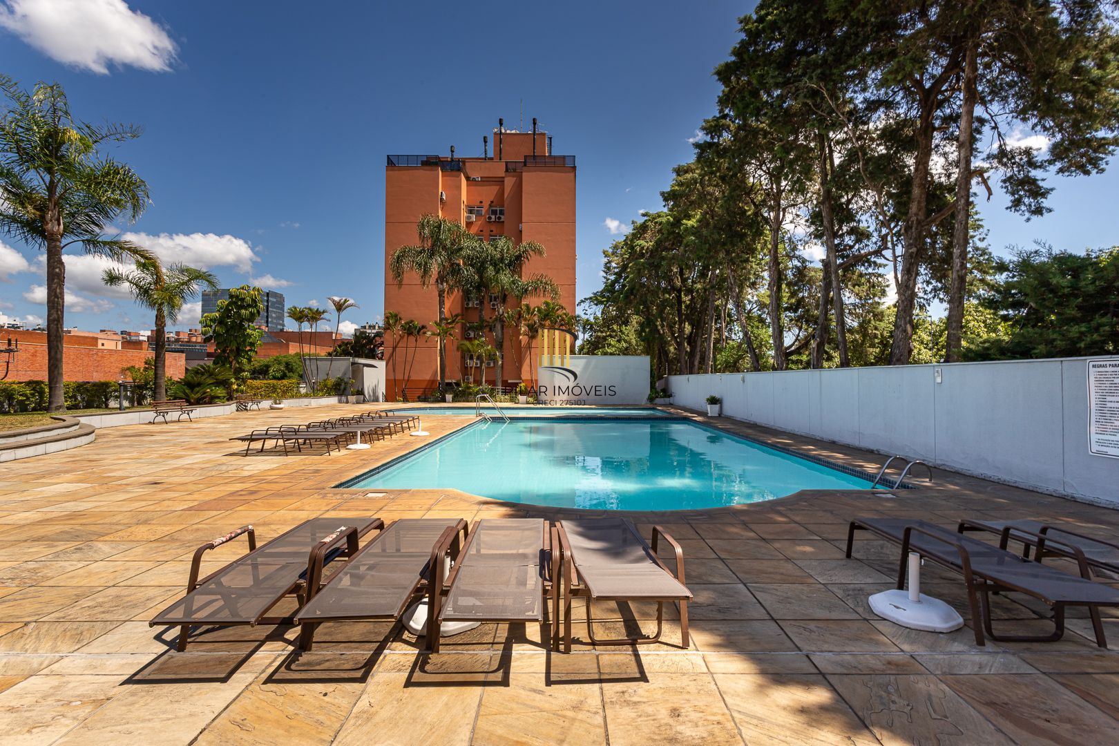 Apartamento de 2 dormitórios DESOCUPADO em frente do Iguatemi