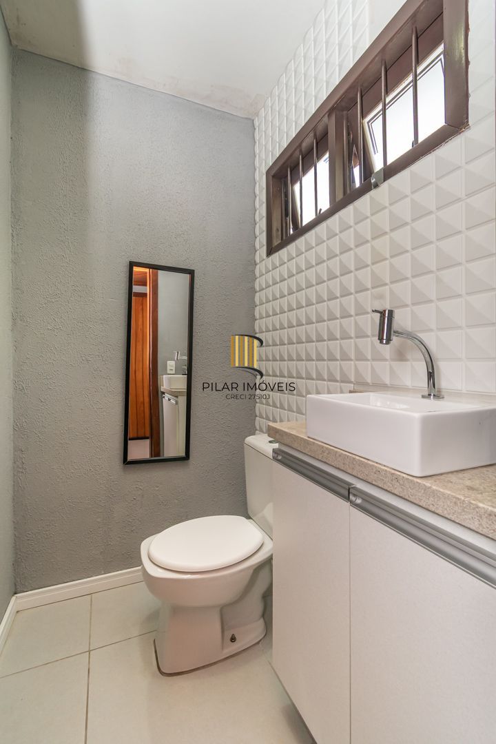 Casa 03 dormit (suíte e closet) e 4 vagas, na Vila Ipiranga, em Porto Alegre, RS
