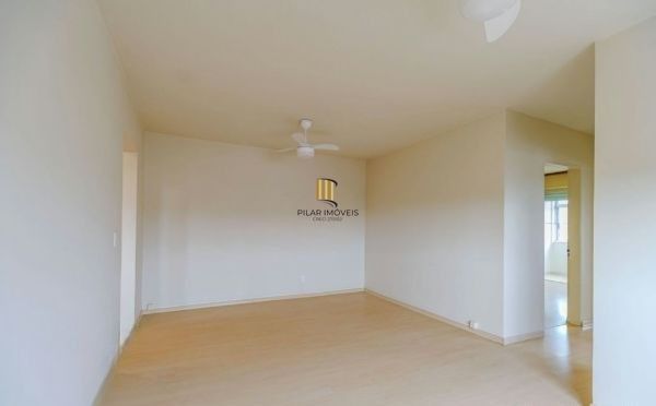 Apartamento na Medianeira de 2 dormitórios e vaga