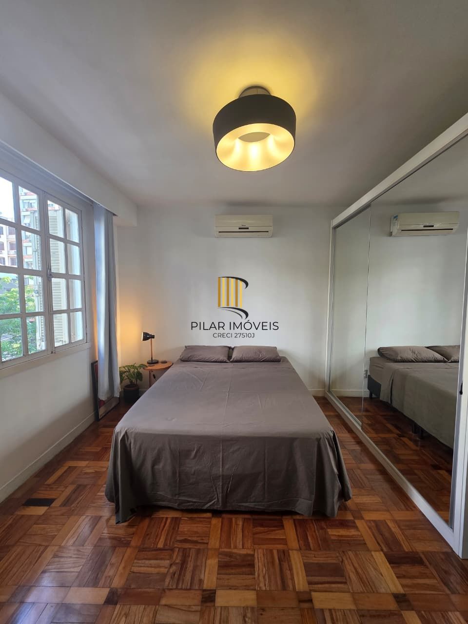 Apartamento no Centro reformado semi mobiliado de 1 dormitório