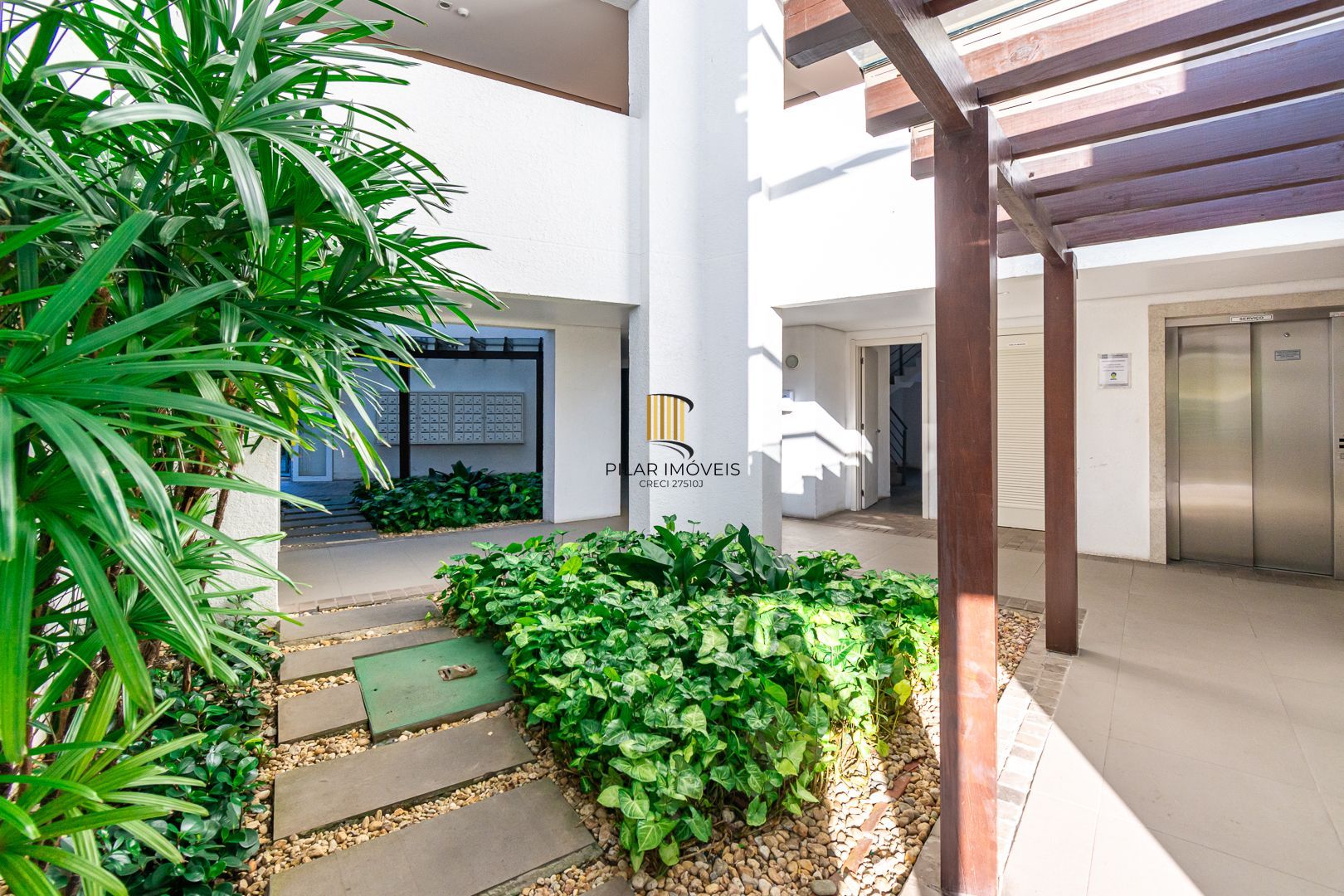 Apartamento 2 dormitórios no bairro Jardim Sabará