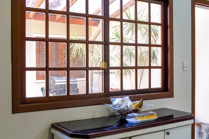 Casa 3 dormitórios no bairro Hípica