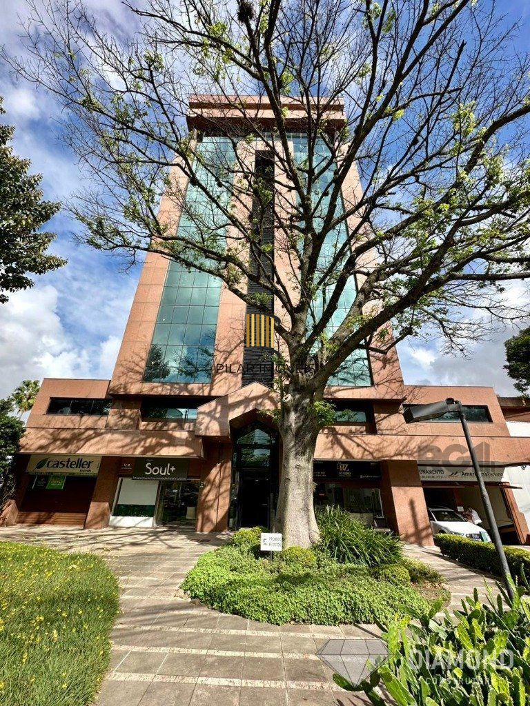 Sala comercial no bairro Auxiliadora desocupada