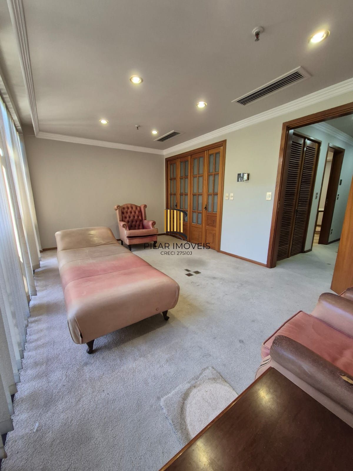 Sala comercial com vaga de garagem