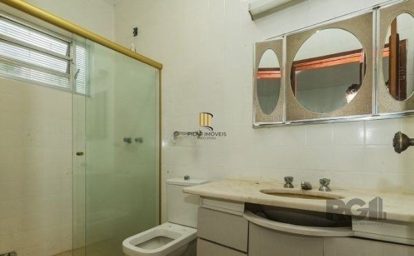 Casa 5 dormitórios no bairro Jardim Sabará