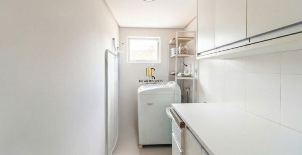 Apartamento no bairro Petrópolis de 2 dormitórios e vaga