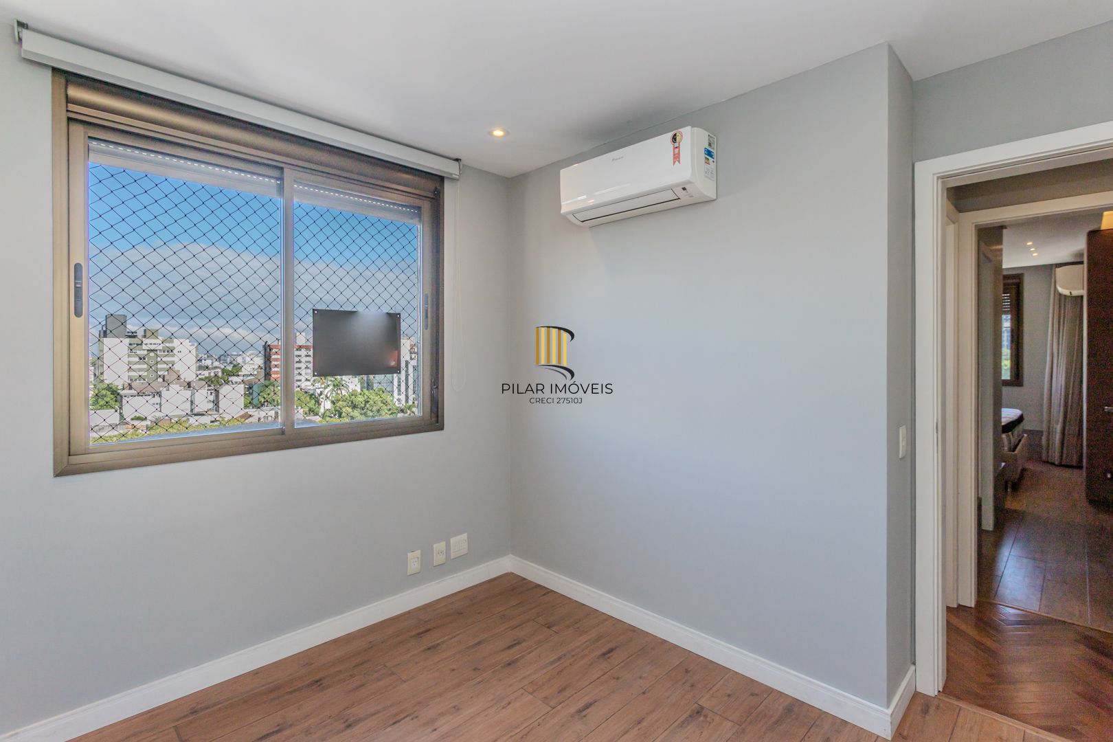 Apartamento impecável, finamente decorado, entrar e morar!