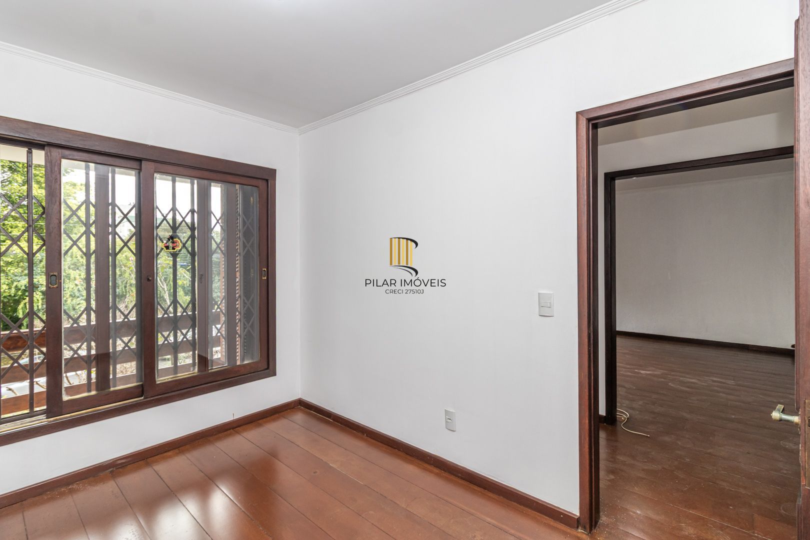 Casa no bairro Jardim Planalto de 3 dormitórios e 3 vagas