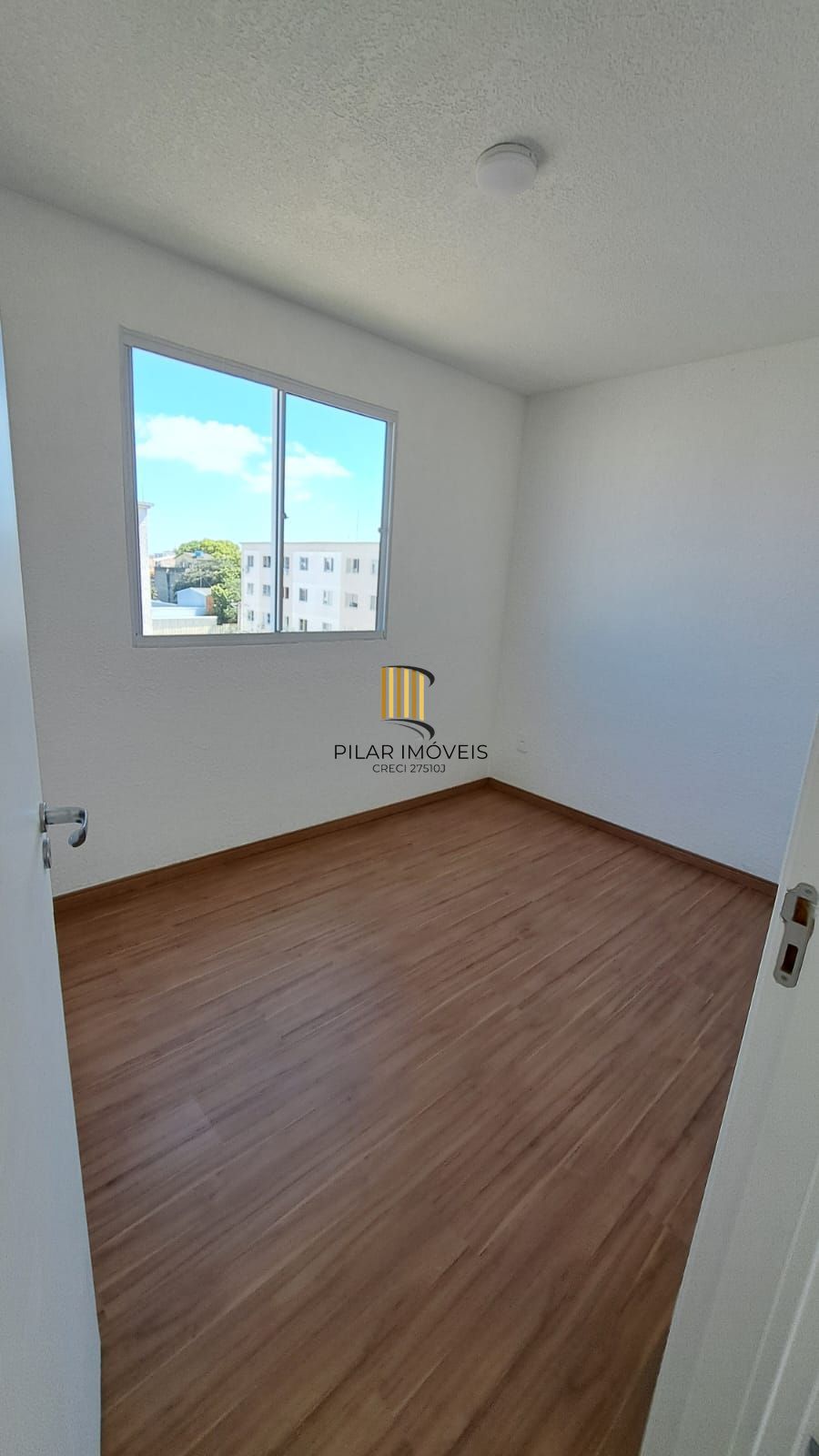 Apartamento 2 dormitórios no bairro Rubem Berta