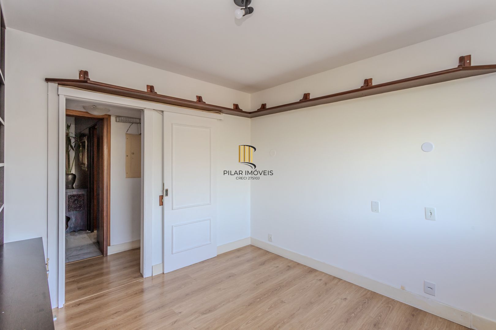 Apartamento no Moinhos de Vento de 3 dormitórios vaga e infra DESOCUPADO