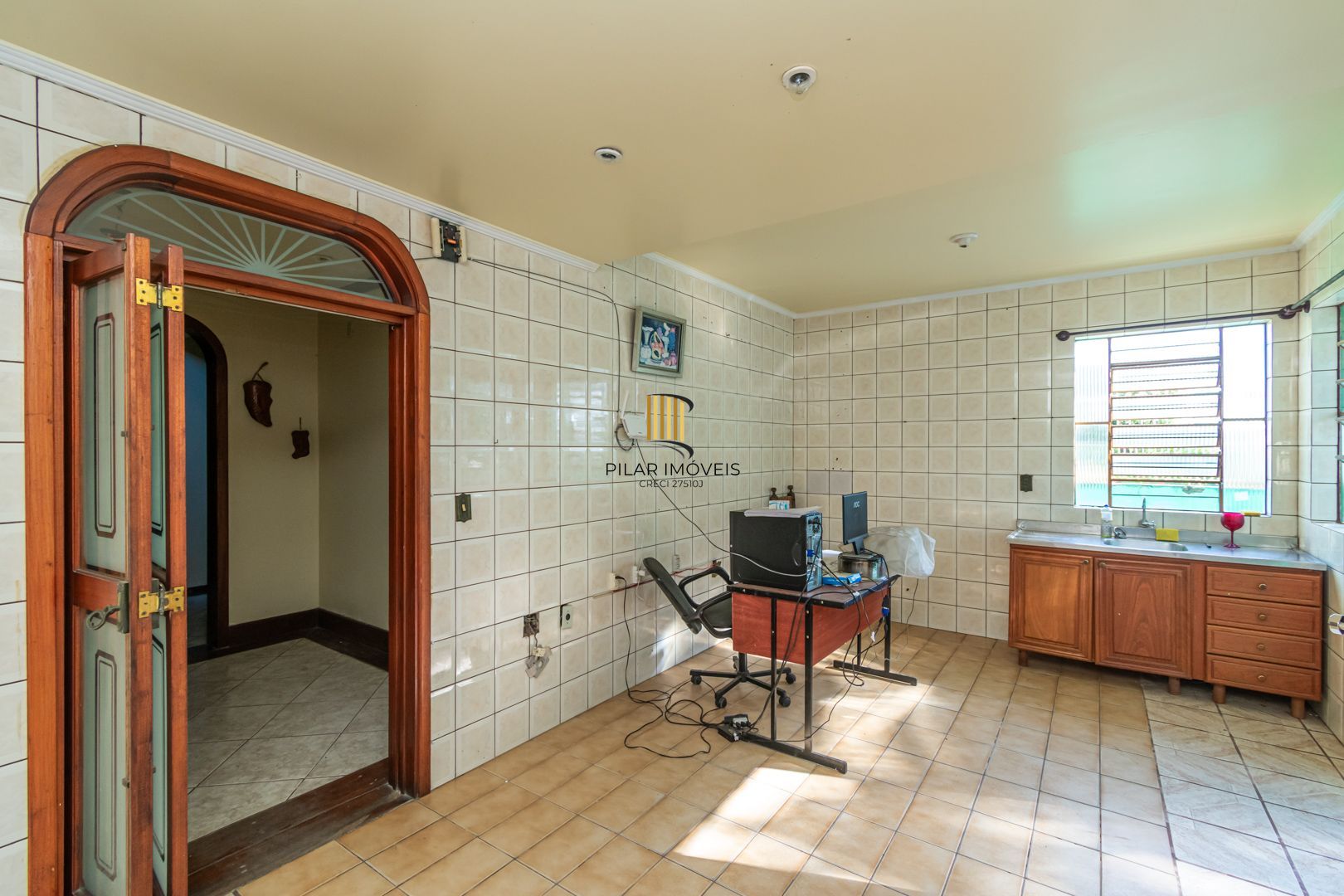 Casa 5 dormitórios no bairro Jardim Sabará