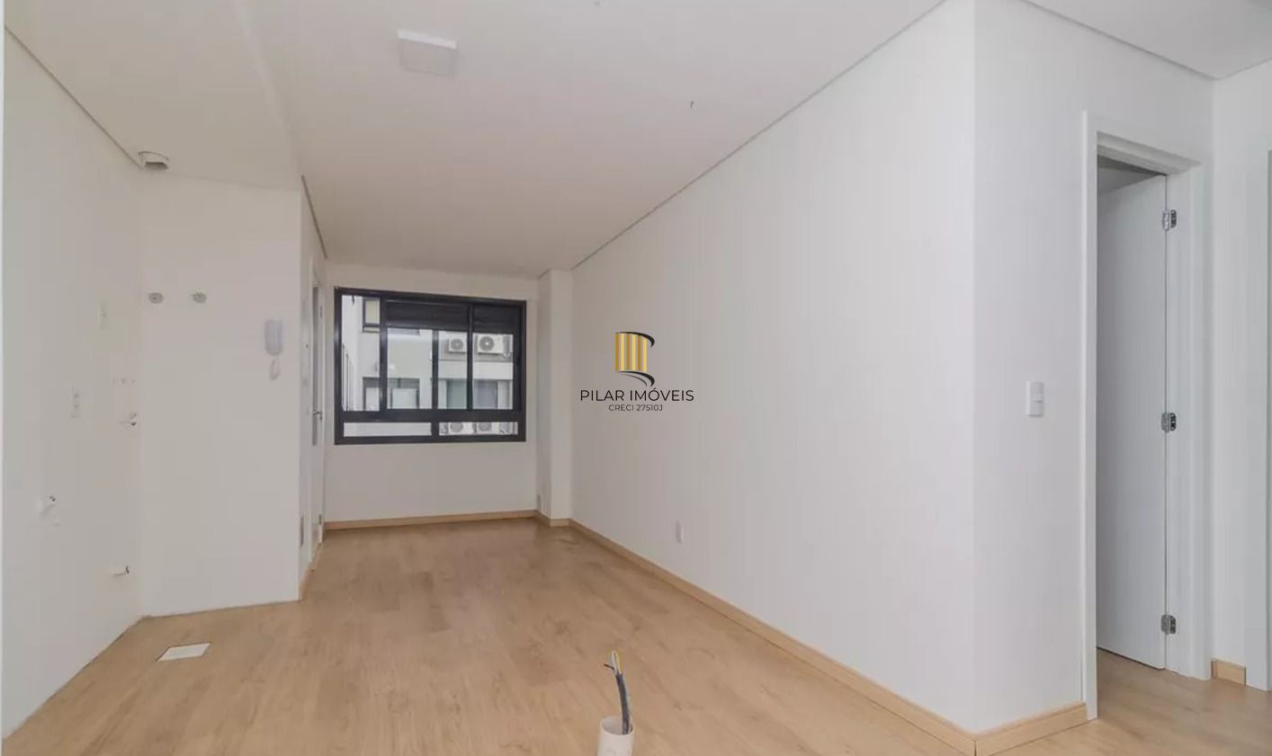 Apartamento NOVO no bairro Cristal de 2 dormitórios e vaga DESOCUPADO