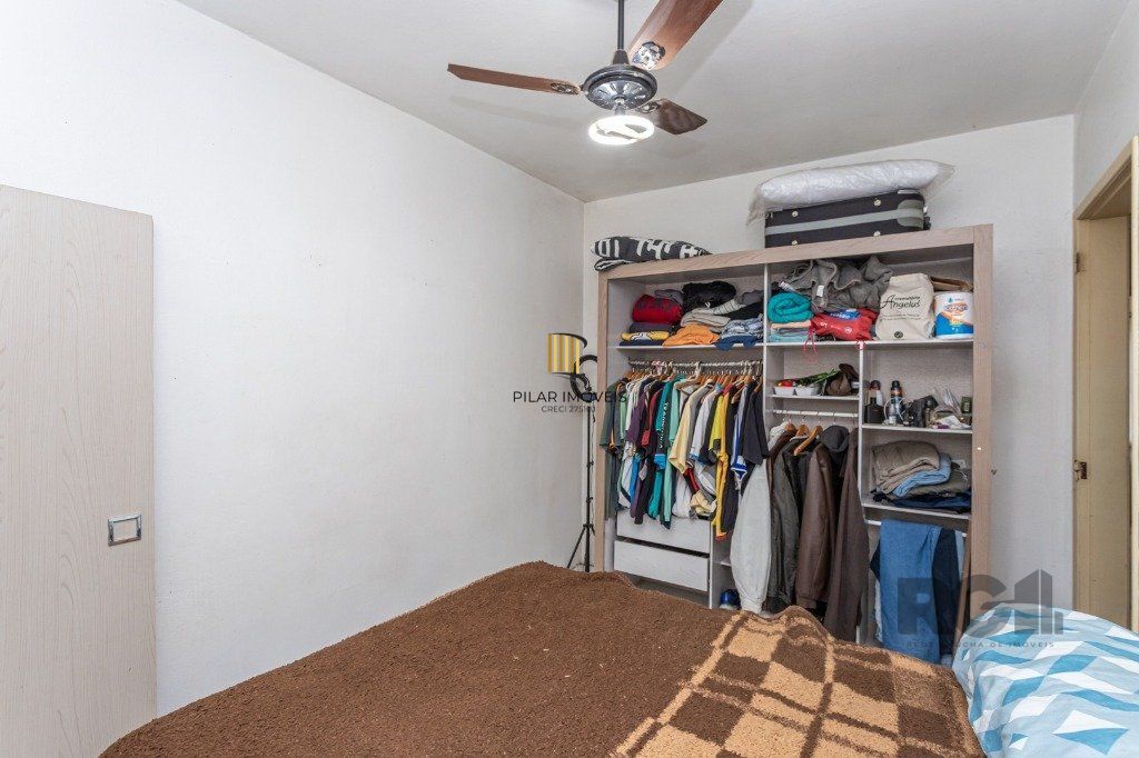 Casa 2 Dormitório(s) Bairro Jardim do Salso