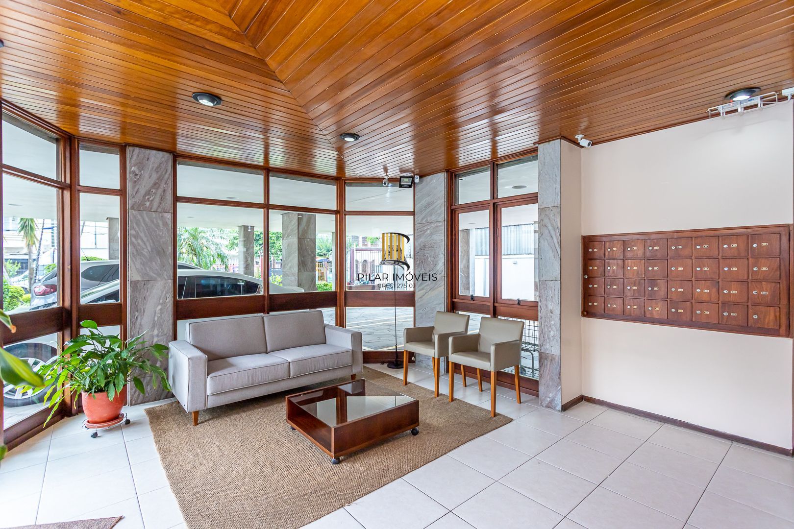 Apartamento no bairro Floresta de 3 dormitórios e vaga