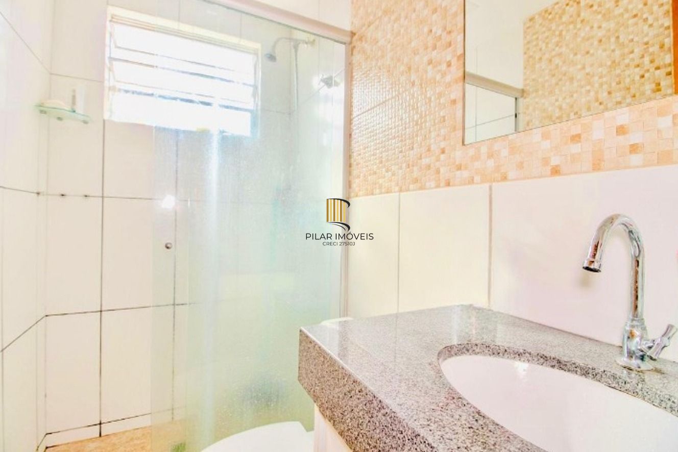 Apartamento no Porto Cruzeiro de 2 dormitórios vaga e infra