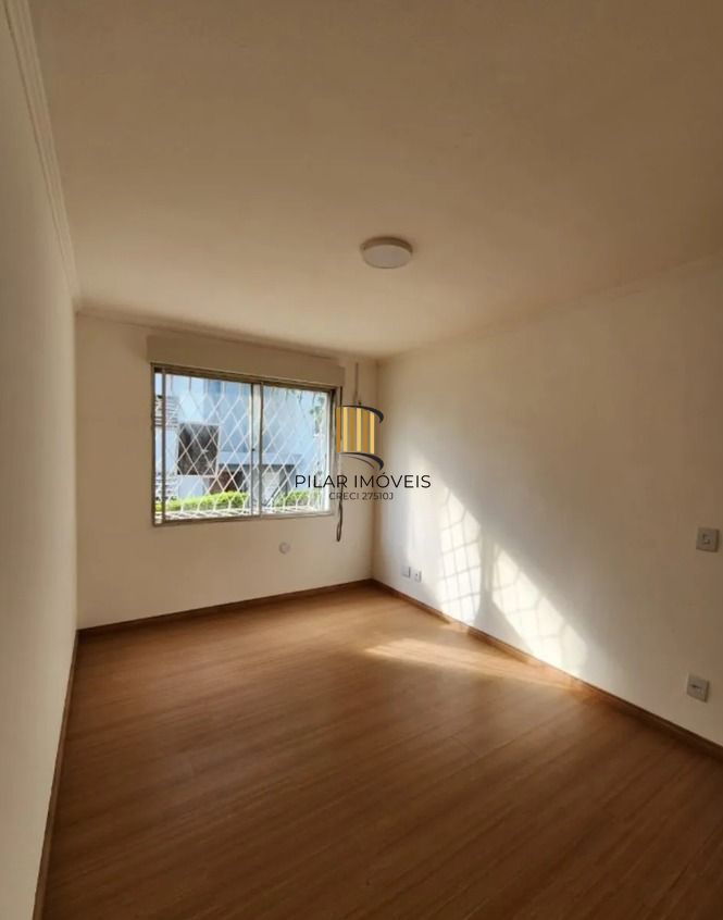 Apartamento de 2 dormitórios e vaga rotativa DESOCUPADO