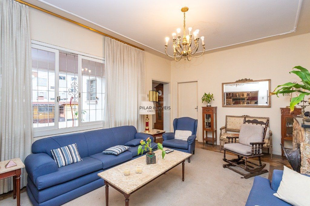 Casa no bairro Petrópolis de 3 dormitórios