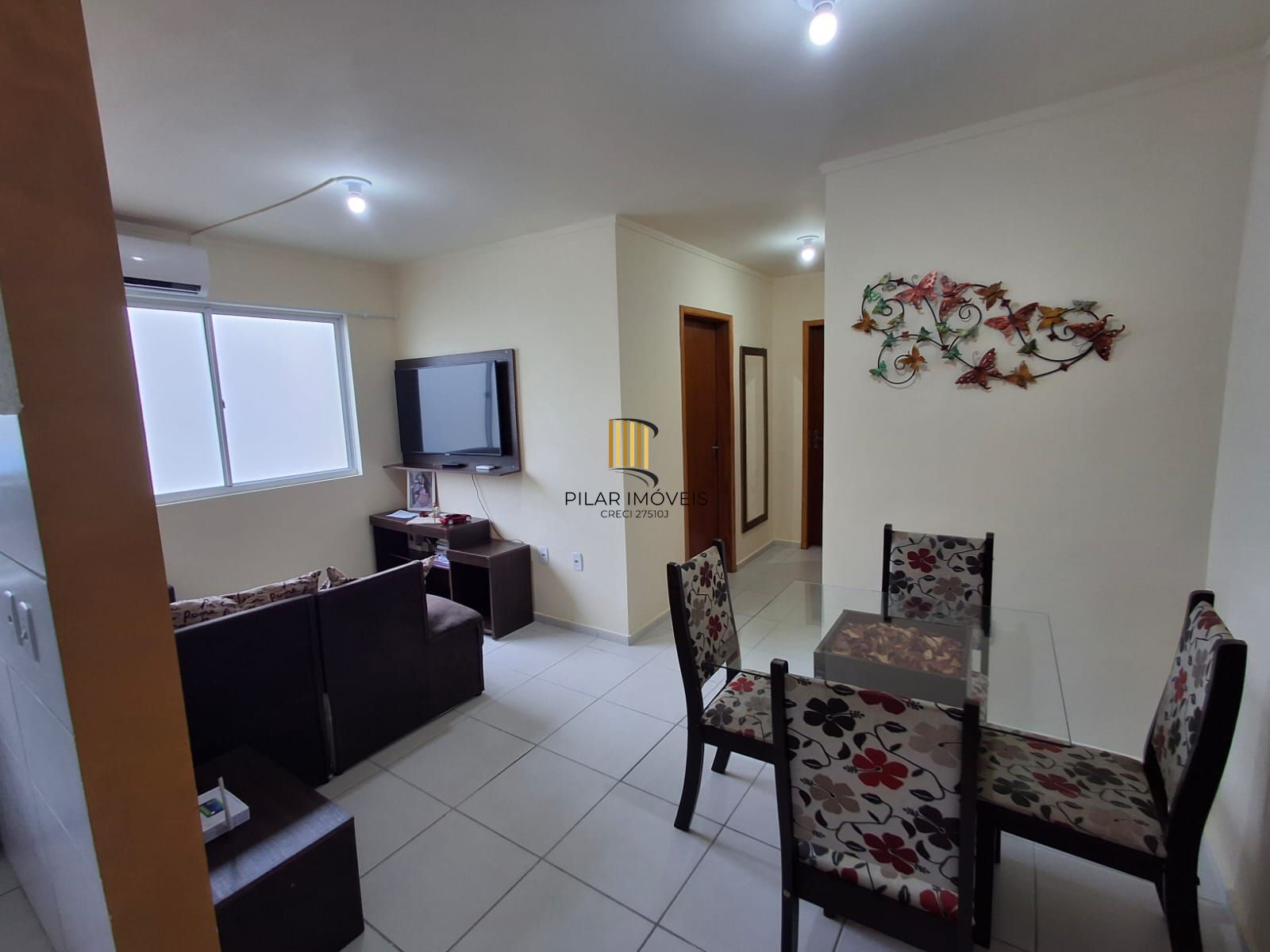 Apartamento 02 dormit com vaga fixa, no bairro Chapéu do Sol, em Porto Alegre