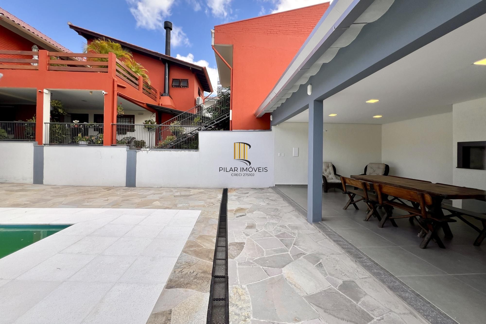 Casa 3 dormitórios no bairro Vila Ipiranga