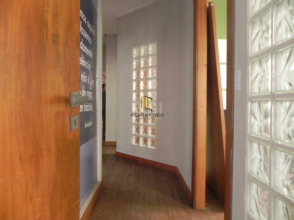 Casa Comercial para Venda - 220m², 0 dormitórios, Menino Deus