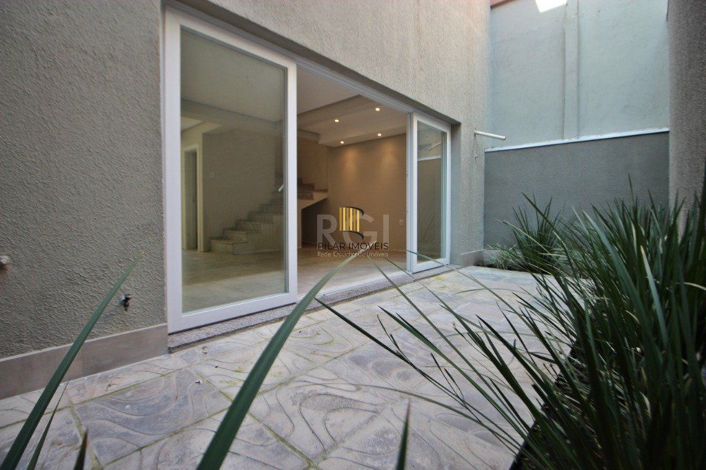 Casa 3 Dormitório(s) Bairro São João