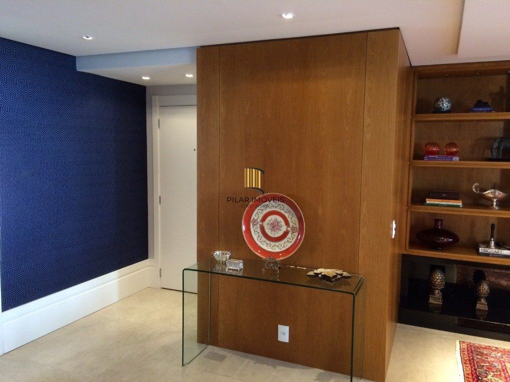 Apartamento de 3 dormitórios e 3 vagas