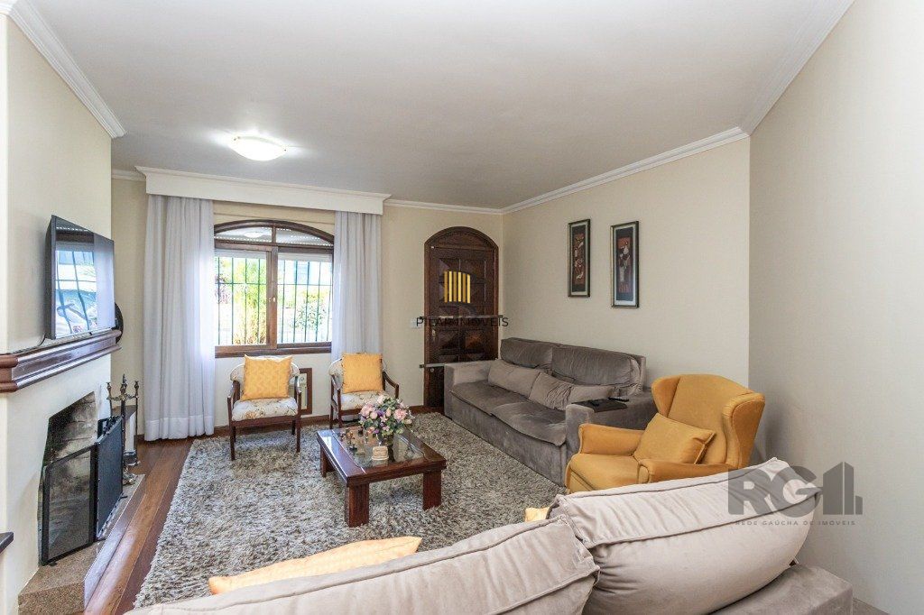 Casa no bairro Vila Ipiranga de 3 dormitórios e 3 vagas