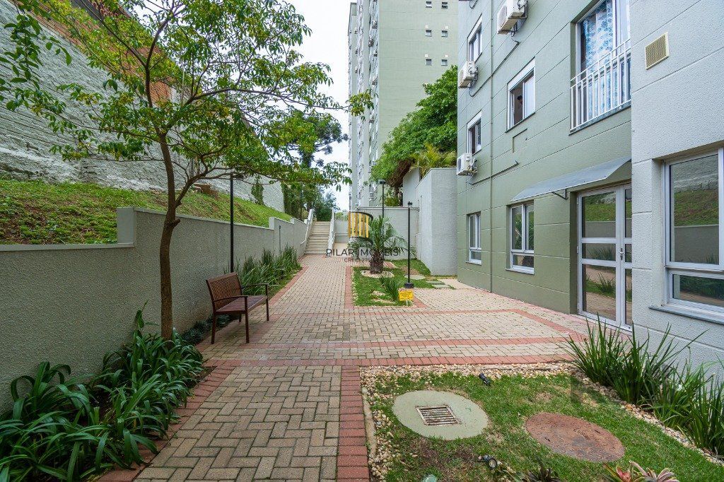 APTO DÉCIMO TERCEIRO ANDAR COM GARAGEM E ELEVADOR. ÓTIMA VISTA