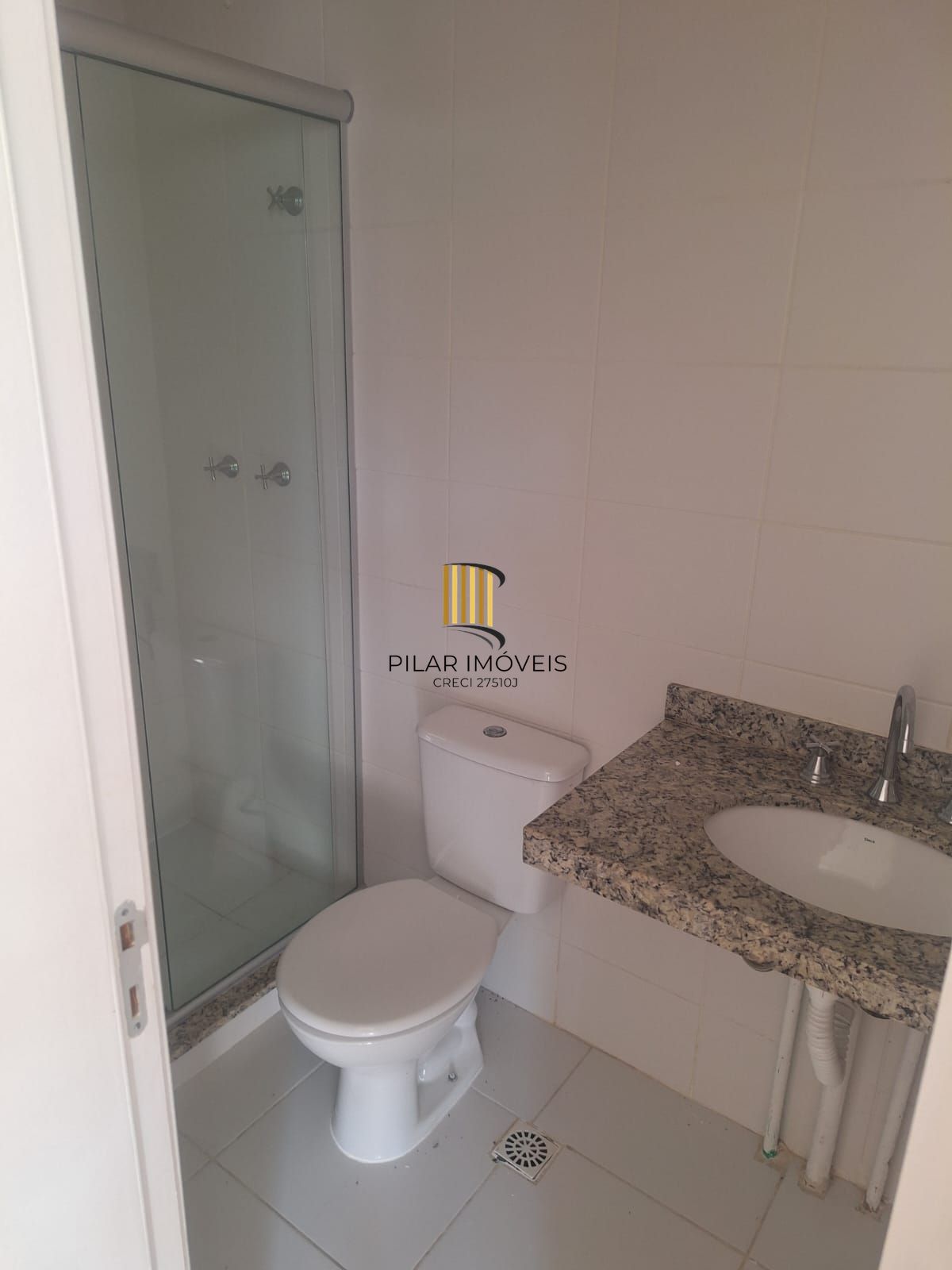 Apartamento no bairro Teresópolis de 2 dormitórios vaga infra DESOCUPADO