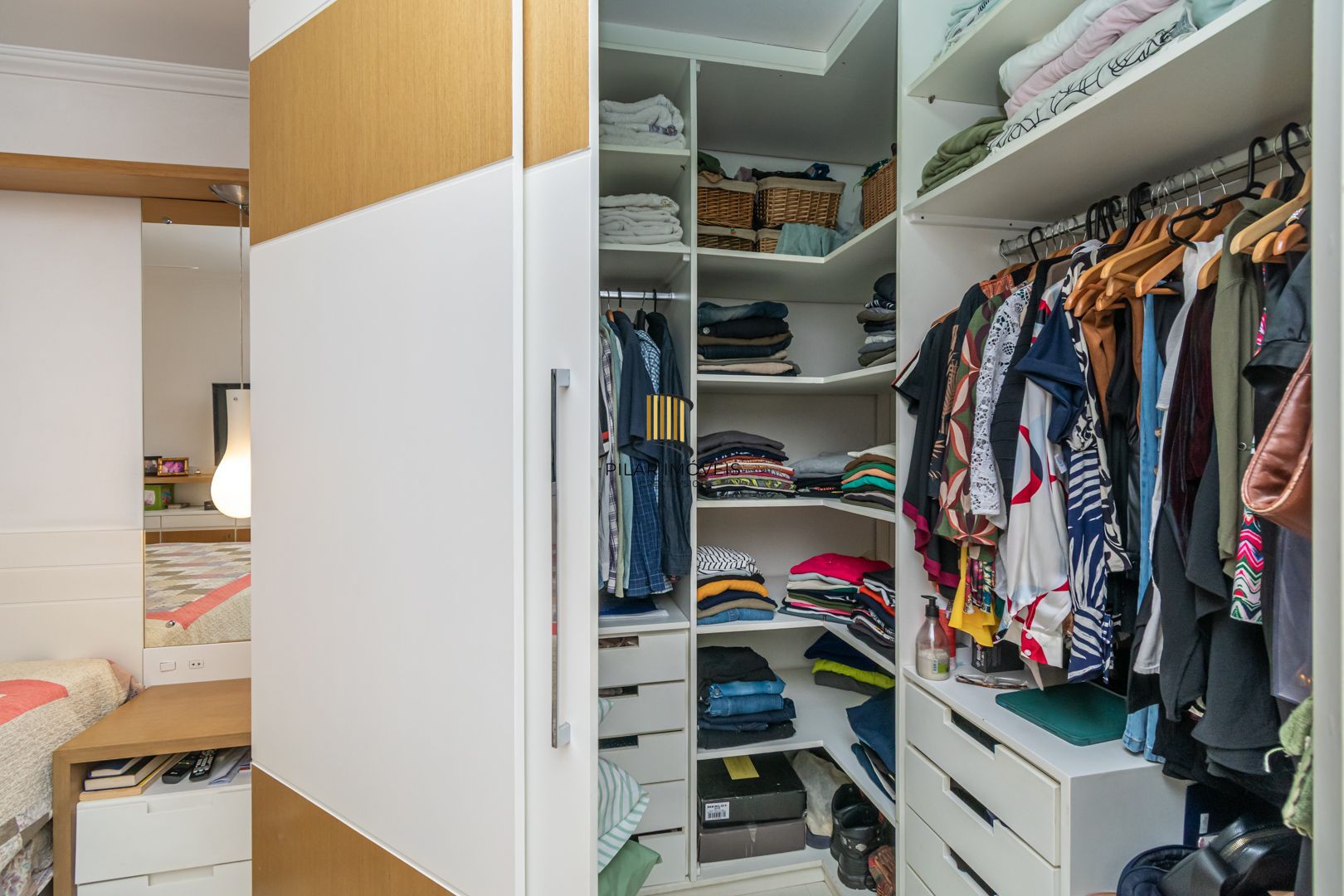 Apartamento no bairro Higienópolis de 3 dormitórios e 2 vagas