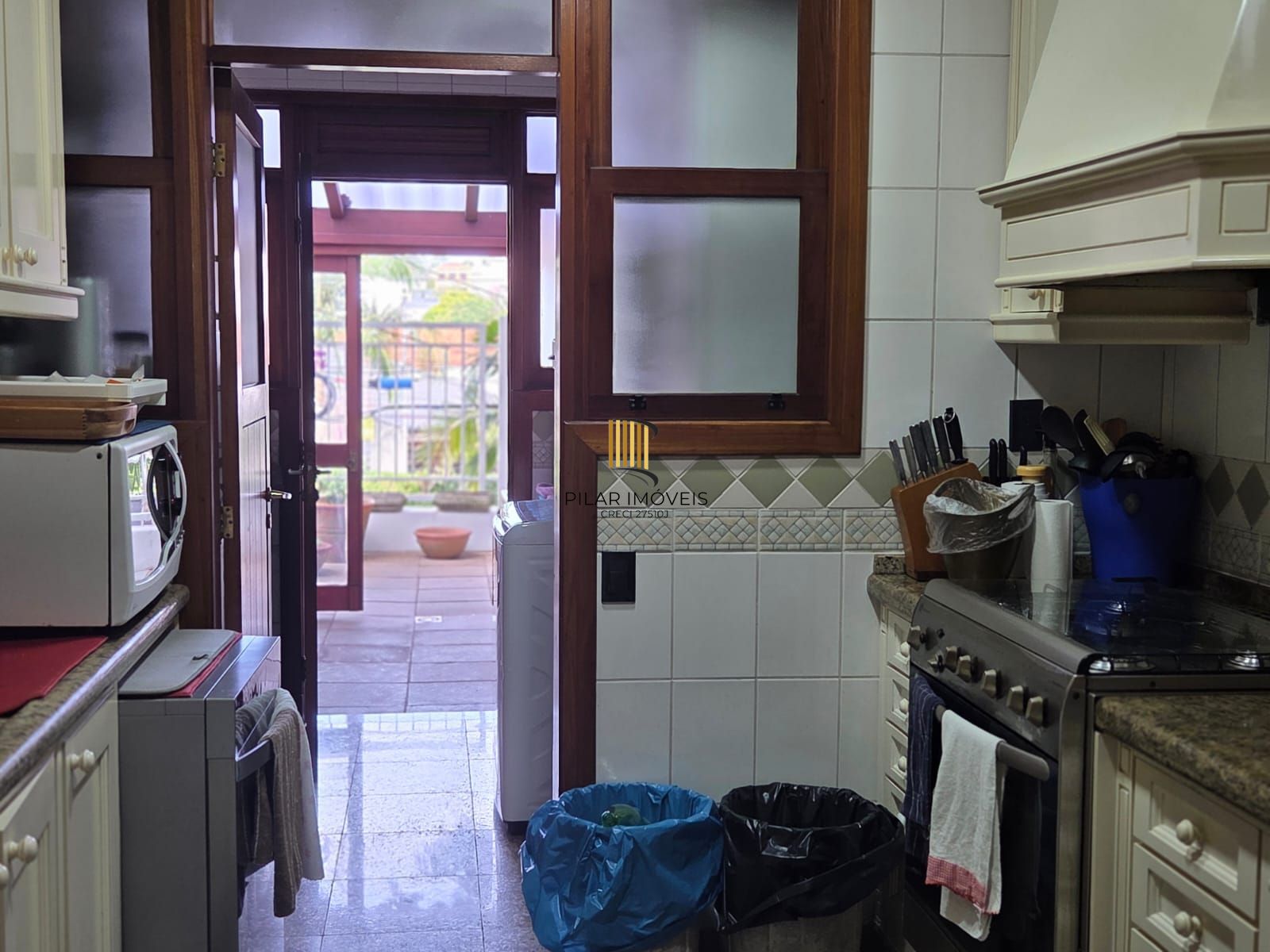 Casa de Condomínio 5 dormitórios no bairro Três Figueiras