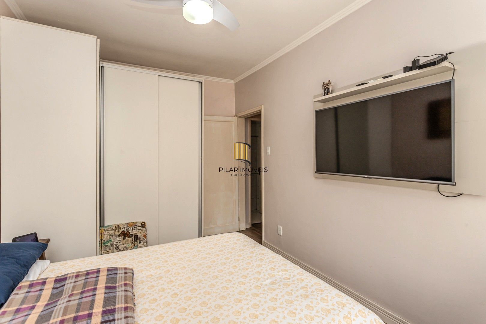 Apartamento no Centro de 2 dormitórios e vaga