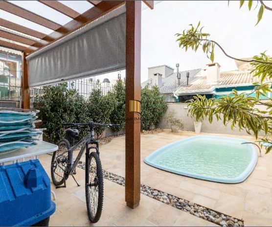 Casa com 3 Quartos à venda, 141m² - Hípica