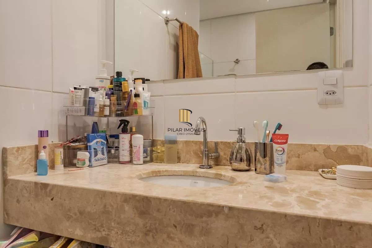 Apartamento no bairro Independência de 3 dormitórios