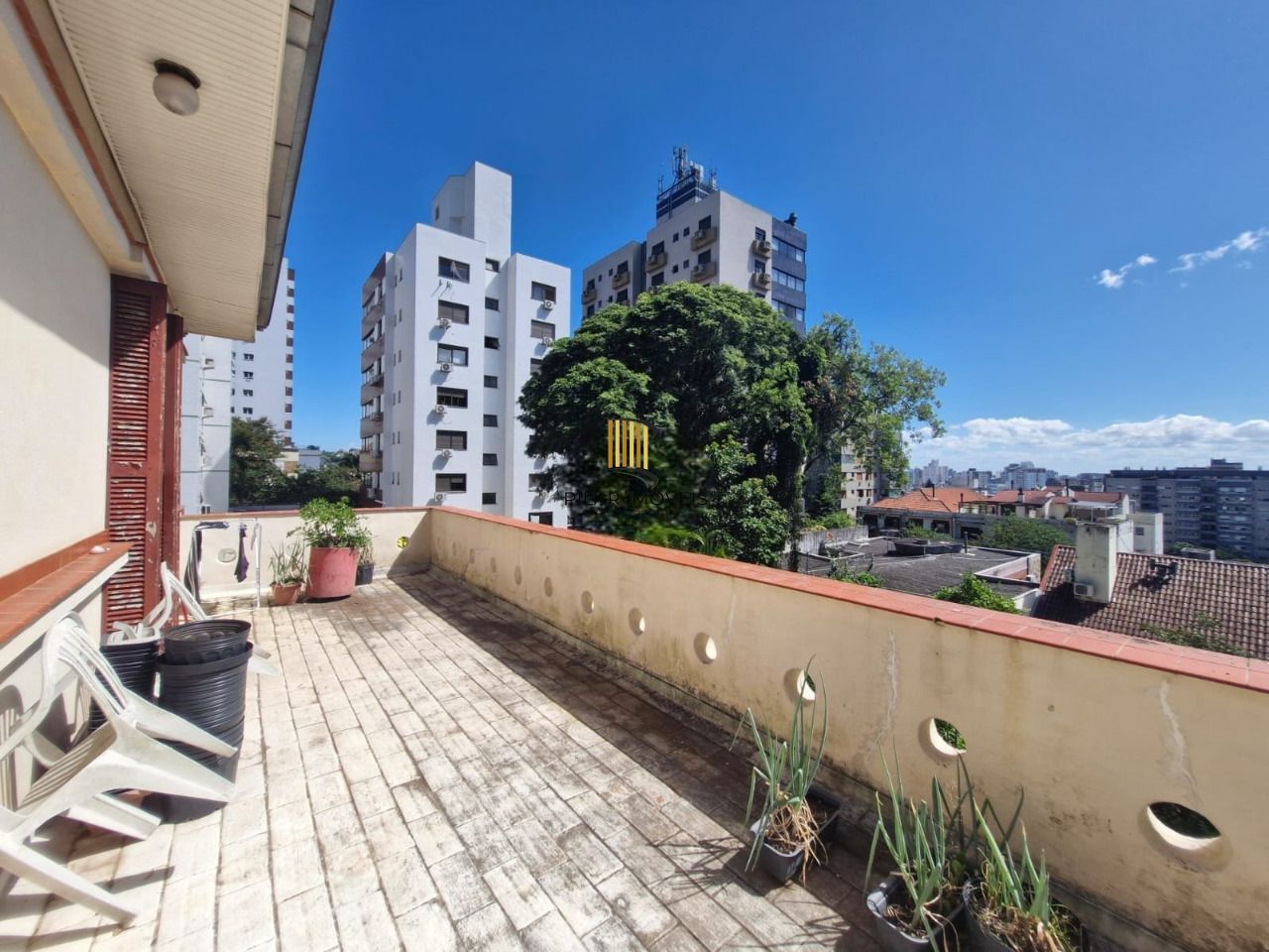 Casa 4 dormitórios no bairro Petrópolis